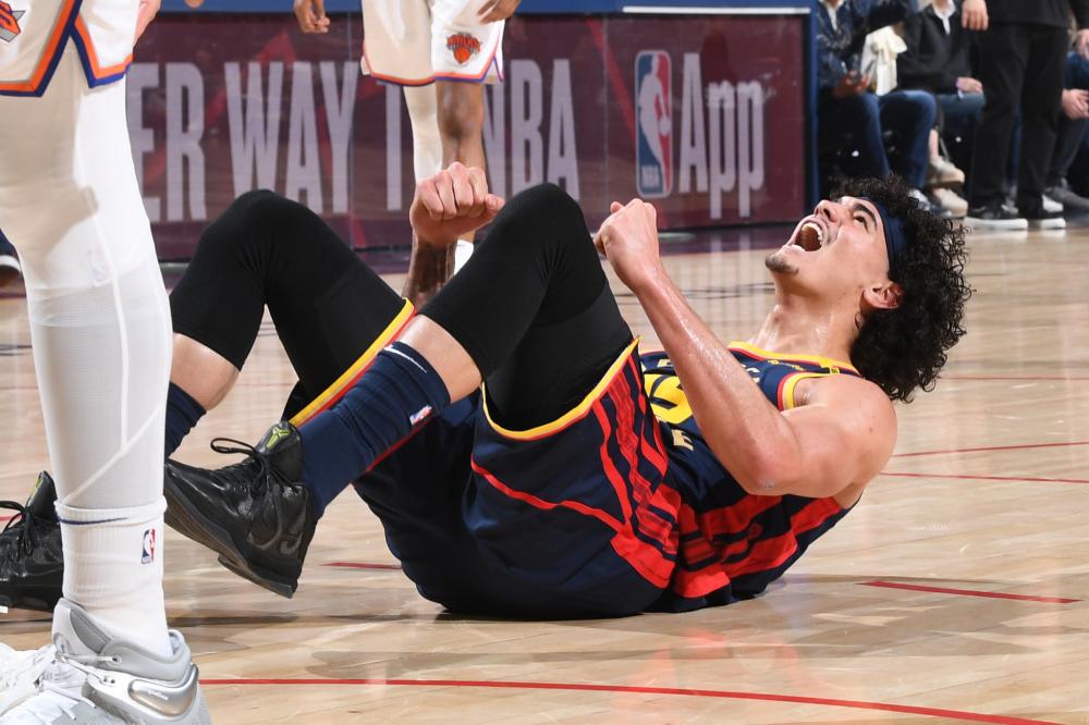 定期在此举 定期在此举